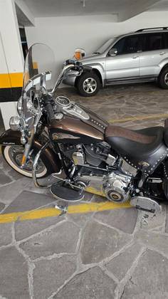 HARLEY-DAVIDSON SOFTAIL HERITAGE CLASSIC 